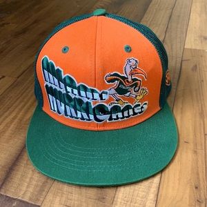 Vintage 90/00’s Miami Hurricanes SnapBack